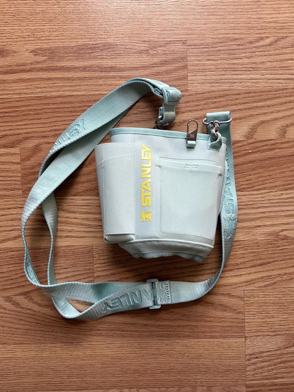Stanley All Day 40 oz Quencher Carry-All Crossbody Bag - Mist